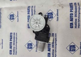 Mô tơ lên xuống kính cánh cửa sau Mitsubishi Xpander