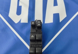 Công tắc tổng Xpander 18-22-25