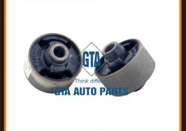 Cao su càng A quả to Corolla Altis 01-14