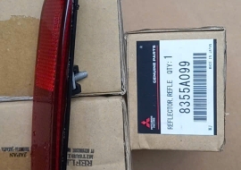 Đèn phản quang LH Mitsubishi Xpander 2022- 8355A099