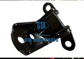 Bản lề tay nắm cửa trước trái Navara D40T